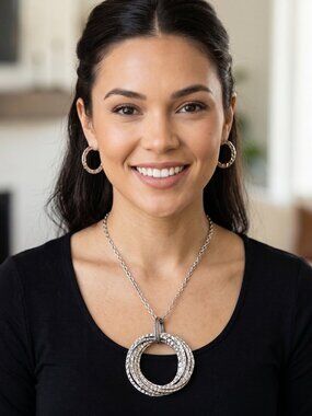 PAPARAZZI Silver Crossover Circle Hammered Pendant Necklace and Earrings NEW